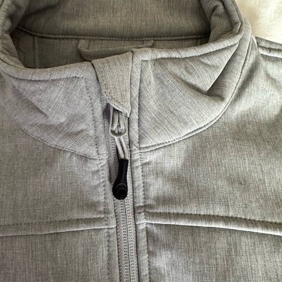 Magellan Outdoors Women’s Hickory Canyon Softshell Jacket. Size L. - Picture 6 of 7